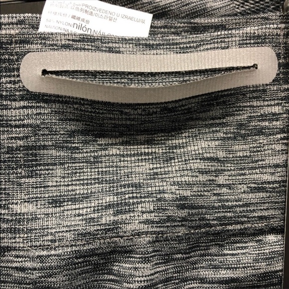 Under Armour Seamless Gray Compression Leggings XS - Picture 7 of 8